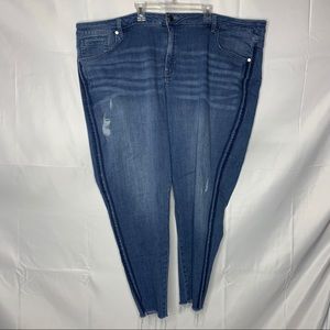 lane Bryant size 28 skinny jeans raw hem EUC